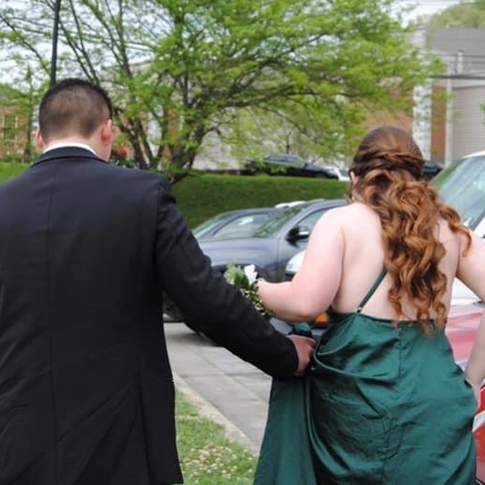 Prom dress - Picture 2 of 2